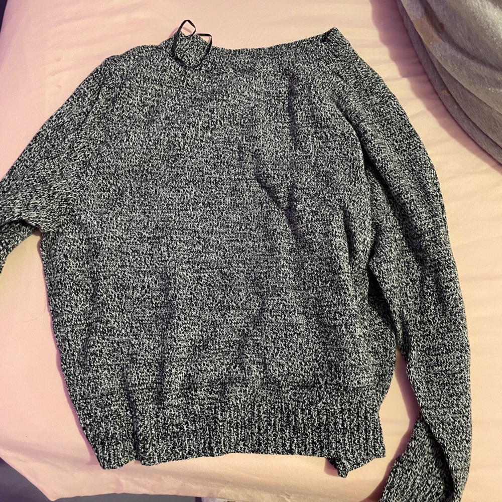 h&m grey and white sweater